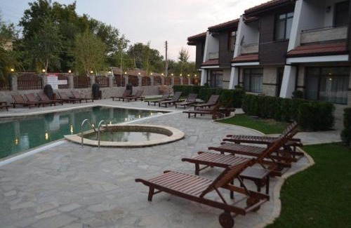 Aytos Hotel | Семеен хотел Звезда