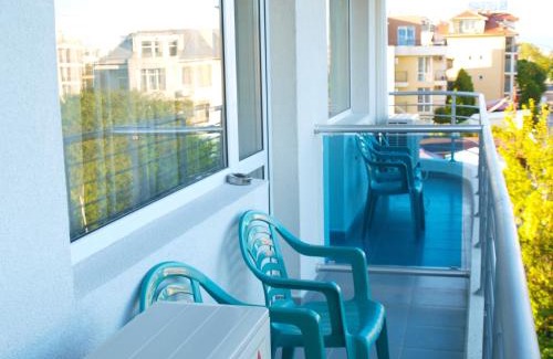 Ravda Hotel | Семеен Хотел 'Кораб Ренеса'
