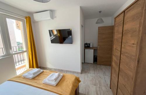 Akhtopol Hotel | Семеен хотел Brizo