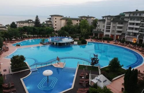 Ravda Apartamento | СПА Апартаменти за ГОСТИ Затворен комплекс ЕМЕРАЛД