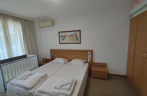 Ravda Apartamento | СПА Апартаменти за ГОСТИ Затворен комплекс ЕМЕРАЛД