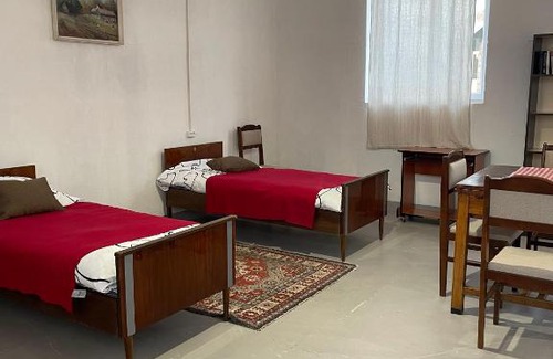 Yerevan Apartamento | Спокойное уютное место где можно работать и жить