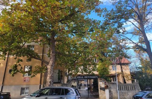Hisarja Casa | Стаи за гости Писателите