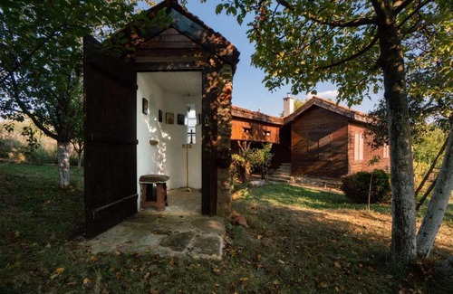 Nevestino Casa | Старата ковачница