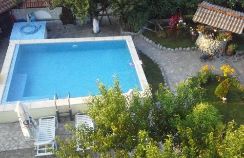 Dobrinishte Casa | Старата Тонина къща