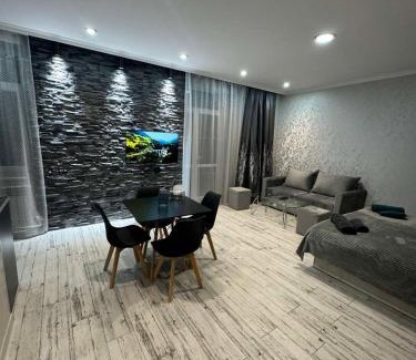 Vanadzor Apartamento | Стильная студия у Айрин с панорамным видом на гору ,Арчук"