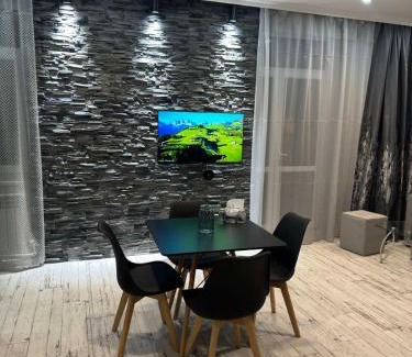 Vanadzor Apartamento | Стильная студия у Айрин с панорамным видом на гору ,Арчук"