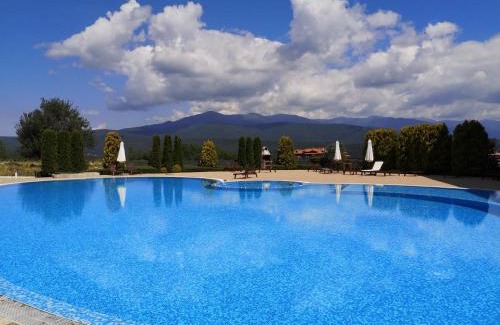 Razlog Apartamento | Студио за трима, басейн, Aspen Golf Resort, Банско, Разлог
