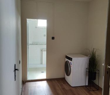 Elin Pelin Apartamento | Тристаен апартамент