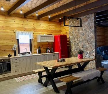 Plavya Chalet De Esquí | Тіні Предків