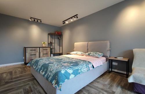 Solomjanskyj Apartamento | Уютная квартира возле БЦ Tower, концерт-холл Оазис