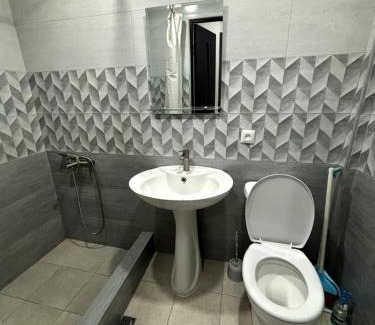Nor-Nork Apartamento | Уютный комфортный дом со своим садом