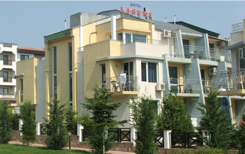 Chernomorets Hotel | Хотел Лагуна