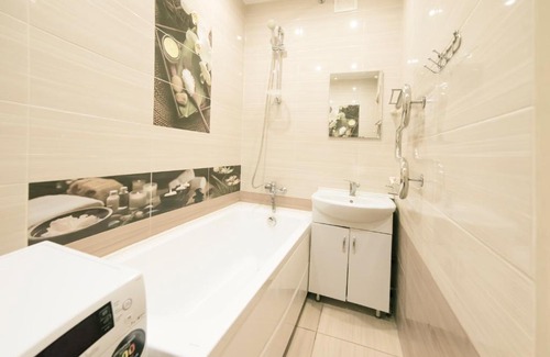 Vologda Apartamento | Четырехкомнатная квартира на Яшина 40 , 14 Спальных мест, - NaSutki35