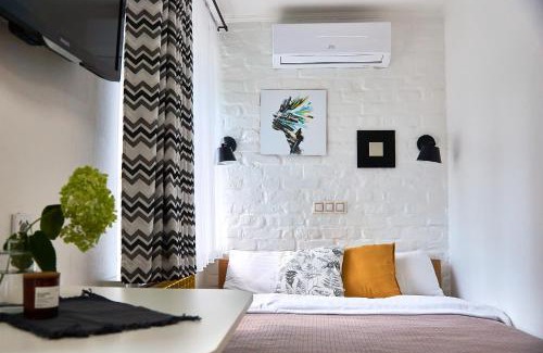 Bila Tserkva Apartamento | Яскраві Апартаменти √ Wi-Fi √ Кава √ 2хв п.Олександрія