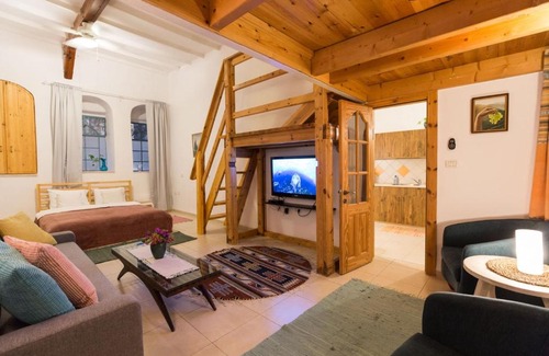 Rosh Pinna Apartamento | אירוח משפחתי בראש פינה העתיקה Old Roshpina family suite