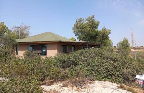 Emek HaMaayanot Casa | בית בהר- בקתה יפיפיה בקצה הגלבוע