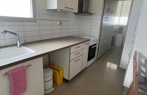 Haifa Apartamento | דירה גדולה יפה באיזור חיפה קרובה לגרנד קניון ולמרכז הכרמל
