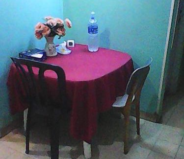 Kiryat Ata Apartamento | דירת אירוח בצל האילנות