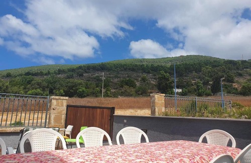 Shlomi Cabina | צבעים בגליל Galilee Colors
