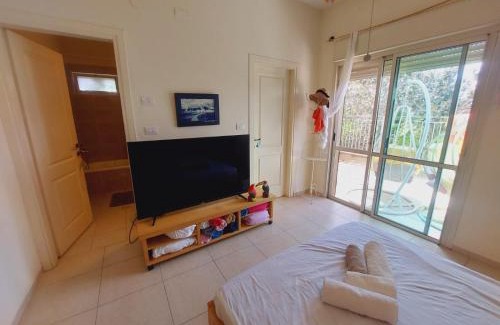 Gonen Casa | הממלכה הקסומה של מאיה ושלושת הפיות