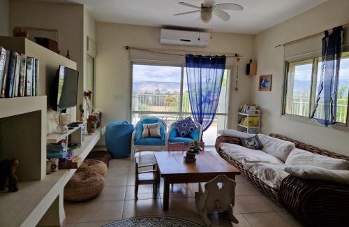Gonen Casa | הממלכה הקסומה של מאיה ושלושת הפיות
