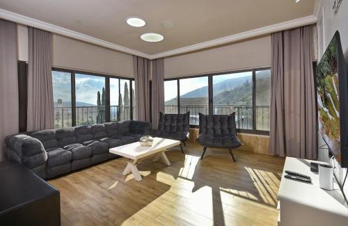 Ein Al-Asad Apartamento | הרמוניה בכפר - וילה מקסימה עם ממ"ד, בריכה פרטית מחוממת וג'קוזי