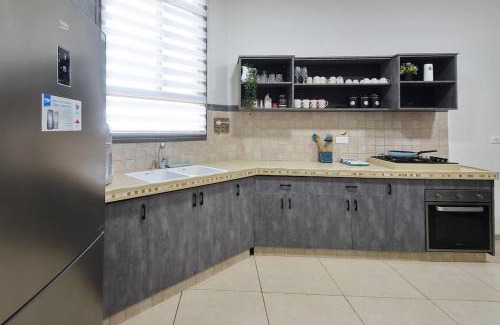 Ein Al-Asad Apartamento | הרמוניה בכפר - וילה מקסימה עם ממ"ד, בריכה פרטית מחוממת וג'קוזי