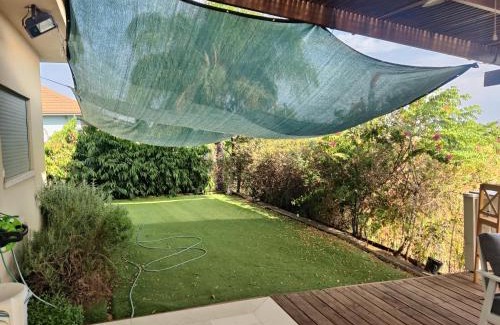 Kfar Yehezkel Apartamento | וילה בגלבוע