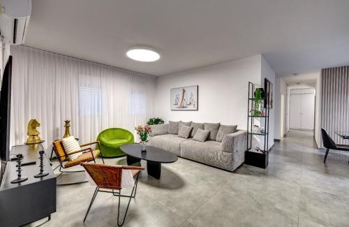 Yavne'el Apartamento | וילה קובדו כנרת של רשת לב הגולן - וילה מהממת עם בריכה פרטית