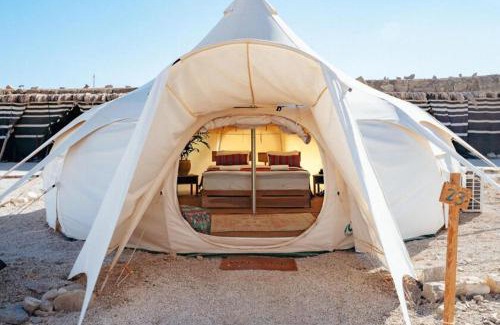 Mitzpe Ramon Otro | חאן מחצבת הגבס - Glamping Gypsum Quarry