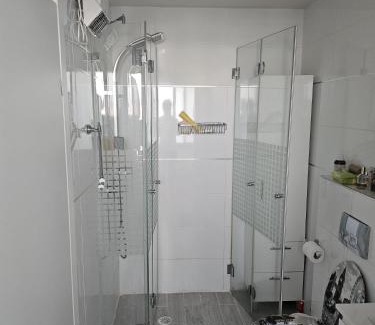 Holon Casa | חדר או חדרים יחיד או זוגי, אפשרות שילובים, חולון