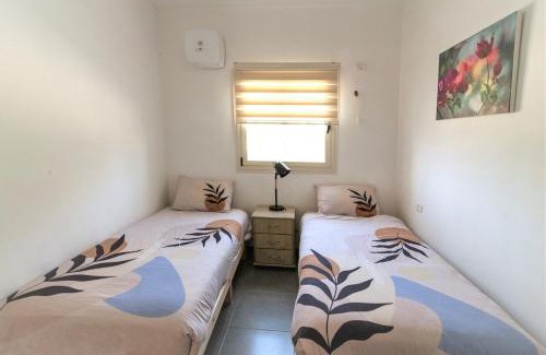 Livnim Casa | חווייה של שקט- מתחם שלם עם בריכה- רק בשבילכם