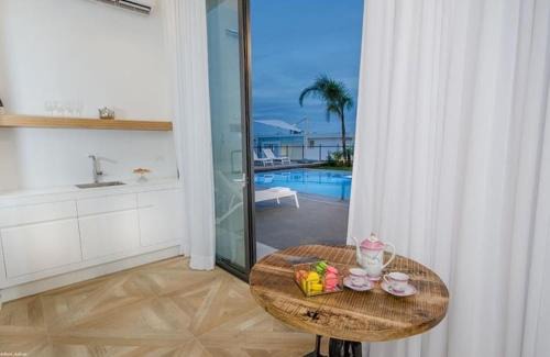 Kinneret Casa | לוויט האוס