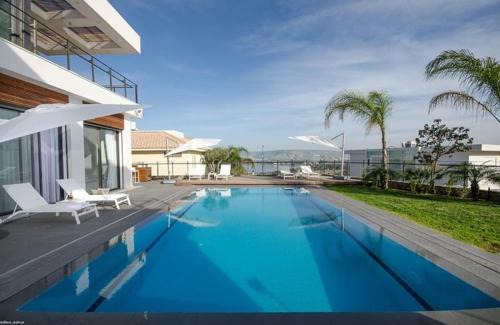 Kinneret Casa | לוויט האוס