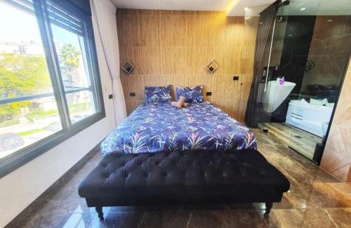Kiryat Motzkin Apartamento | מיני גן עדן עם גקוזי יש מקלט בבניין