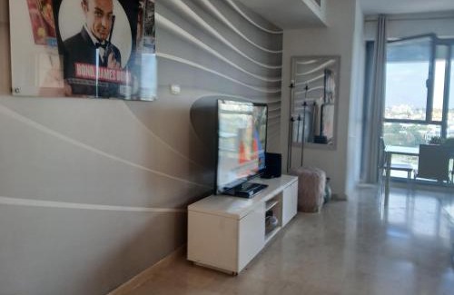 Herzliya Pituach Apartamento | מלון בוטיק מגדלי המרינה