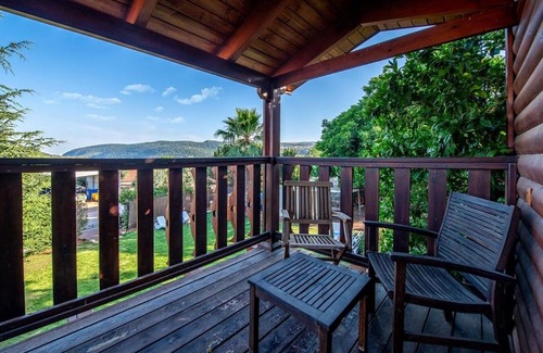 Mevoot HaHermon Chalet De Esquí | נופים בדישון