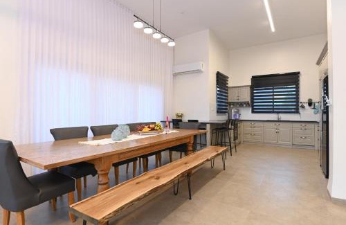 Vered Hagalil Apartamento | נופש הלל - וילה מהממת עם בריכה פרטית, וג'קוזי ליד הכנרת