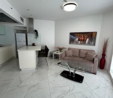 Bat Yam Apartamento | סוויטת אהבה מתוקה על הים-Sweet Love Suite on the sea
