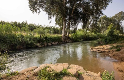 Bruchim Qela' Alon Otro | קמפינג המטעים