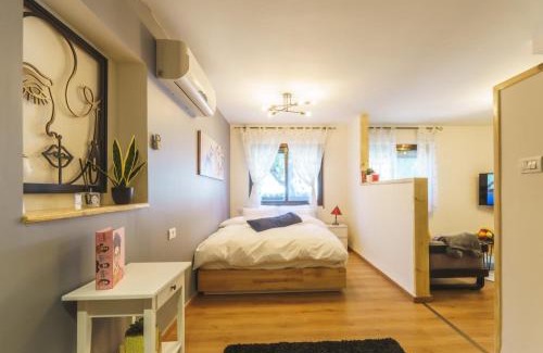 Kfar Vradim Casa | שניר 119 ובלאק דיימונד - סוויטות מדהימות לזוגות ומשפחות