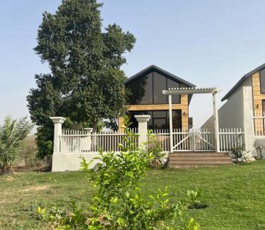 'Asir Chalet De Esquí | أكواخ مزرعة ريف عبس