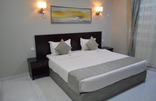 Tabuk Apartamento | اجنحة نزيل