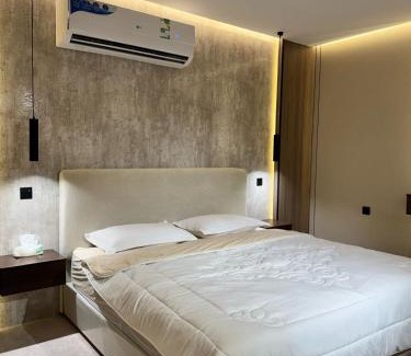 Al Hofuf Apartamento | استديو انيق بجلسة ومدخل ذكي