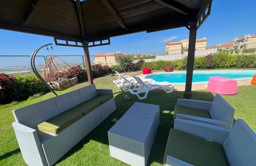 Borg el Arab Chalet De Esquí | استديو بحمام سباحه خاص