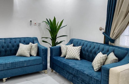 Almuzaylif Chalet De Esquí | استراحة الغصن الذهبي