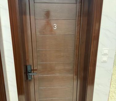 Al Kura Apartamento | استوديو هادئ وجميل