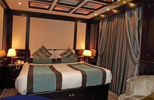 Cairo Hotel | الباخرة ريفر بوت