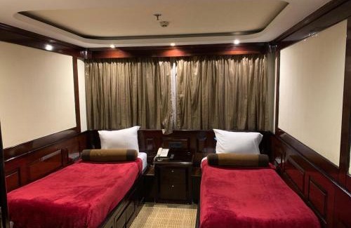 Cairo Hotel | الباخرة ريفر بوت river boat